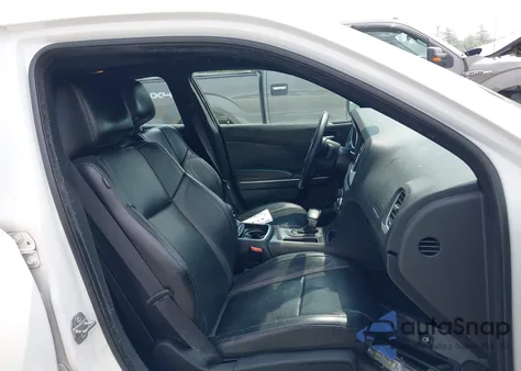 2016 Dodge Charger Sxt z USA, uszkodzony, nr VIN 2C3CDXJG7GH351746